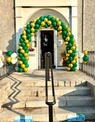 Classic Balloon Arch Loreto